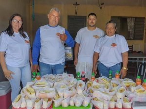 Casal promove Festa das Crianças pelo 5º ano no Vale da Perucaba, em Arapiraca