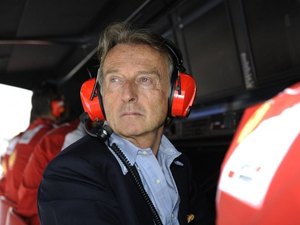 Montezemolo descarta troca de pilotos