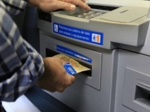 Governo efetua pagamento da segunda faixa salarial neste sábado (09)