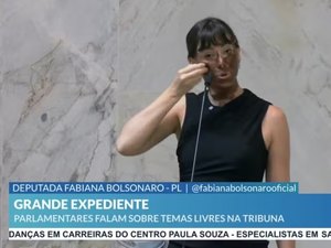 Deputada do PL faz 'blackface' durante discurso contra mulheres trans no plenário da Alesp