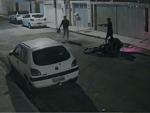 [Vídeo] Motociclista reage a assalto e morre atingido por arma de fogo
