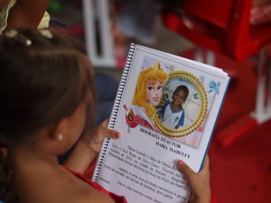 Projeto incentiva crianças a praticarem criatividade na escrita