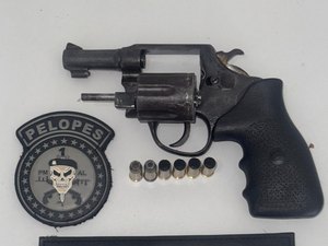 Suspeito abandona carro na AL-115, reage a abordagem policial e é morto em Arapiraca