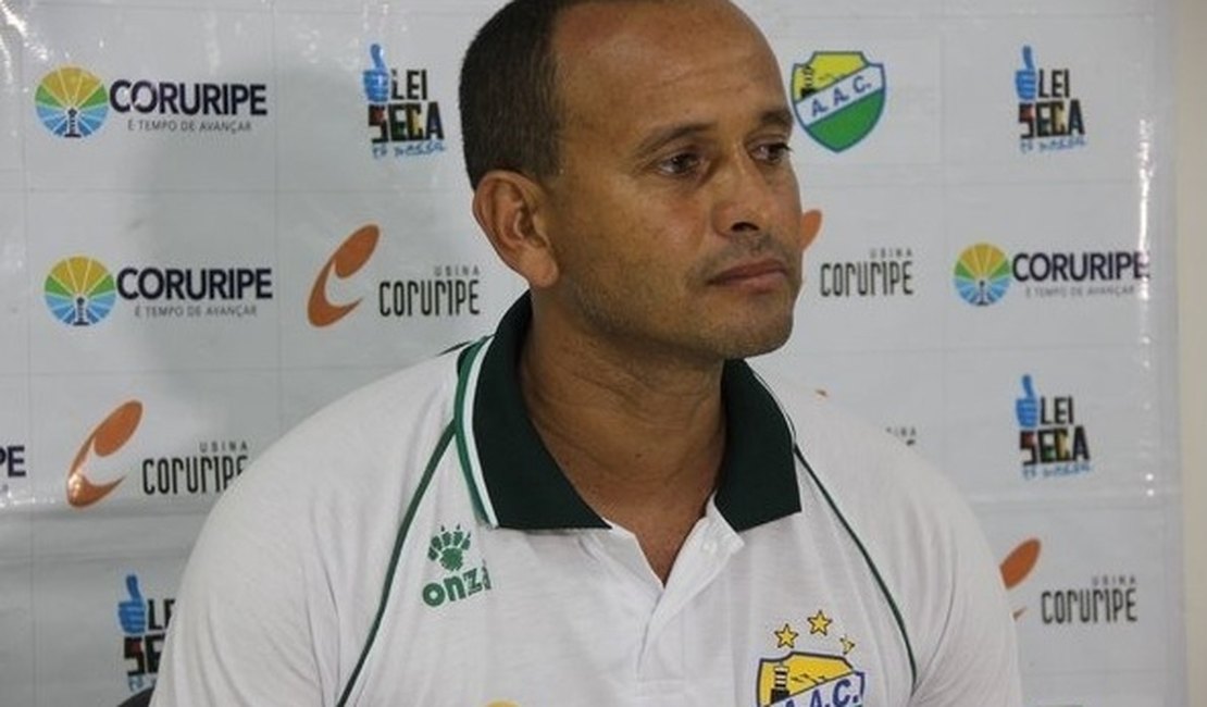 Diretoria do Penedense se reúne com Jaelson Marcelino e técnico não permanece para à segundona