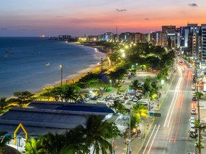 JHC anuncia nova faixa para ciclistas na orla de Maceió