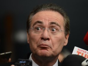 Inquérito sigiloso apura se Renan Calheiros recebeu propina no exterior