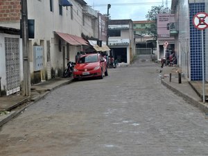 Prefeitura de Arapiraca faz melhorias na Rua Amália Fragoso no Centro