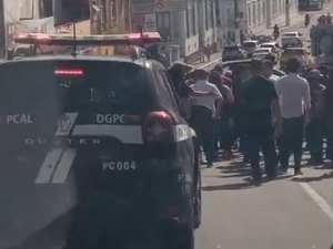 Policiais Civis pedem aumento de piso salarial em protesto realizado nesta sexta-feira (23)