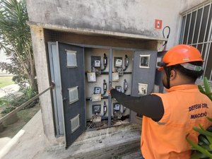 Defesa Civil de Maceió identifica falhas em instalações elétricas de residencial