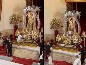 Homem invade igreja durante missa e deixa criança em altar na Espanha; veja