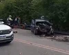 Colisão frontal entre carros causa vazamento de combustível e mobiliza bombeiros na Pescaria