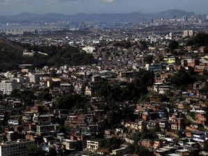 Briga entre facções deixa 3 mortos e 4 feridos no Complexo da Penha, no Rio