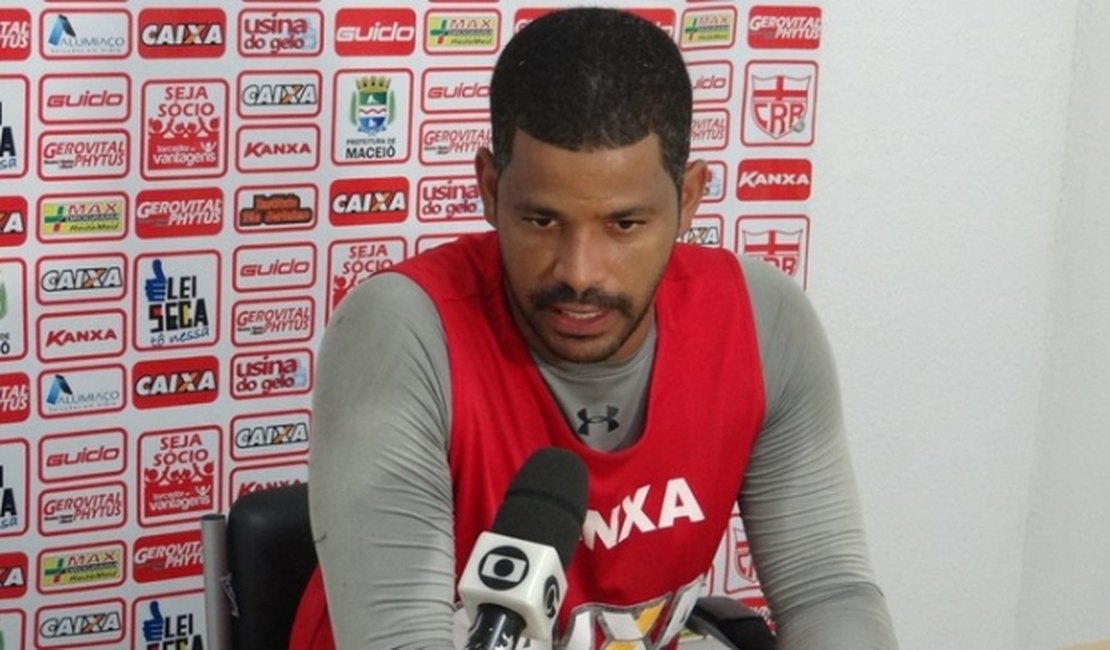 Júlio César mira nova sequência de vitórias para CRB