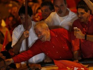 Sérgio Moro não é mais honesto do que eu, diz Lula no Recife