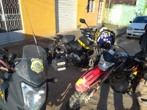 PRF apreende motocicleta adulterada e prende condutor na BR-316