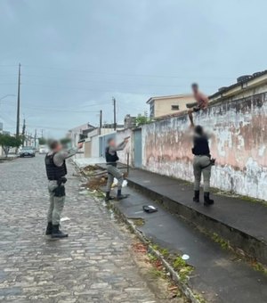 Homem é preso após pular muros e invadir residências em Arapiraca