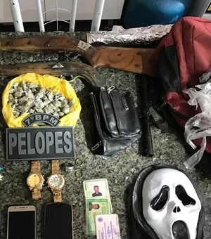 Drogas e armas são apreendidas durante operação da Polícia Militar na cidade de Maravilha