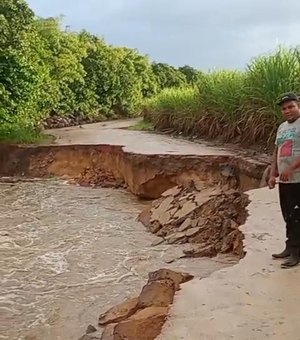 [Vídeo] Temporal destrói estrada vicinal no município de Matriz de Camaragibe