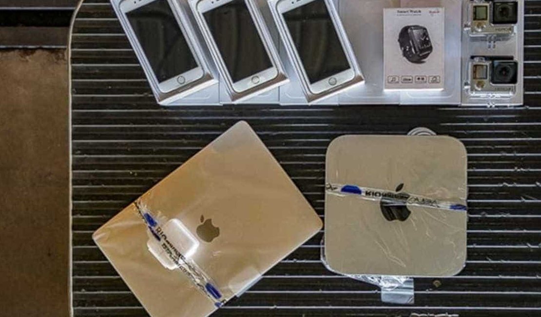 Receita Federal realiza leilão online com lotes de iPhone e MacBook