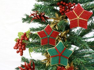 Bebê engole enfeite de Natal e médicos levam 11 dias para notar