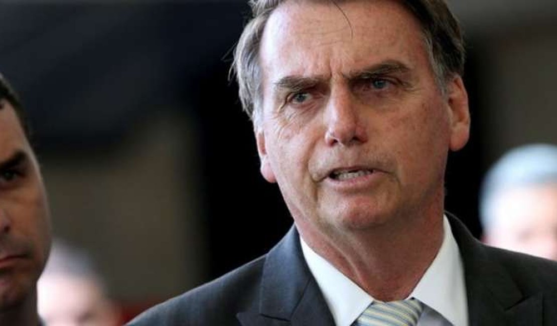 Após Bolsonaro intervir na Petrobras, ministros discutirão política de preço de combustíveis