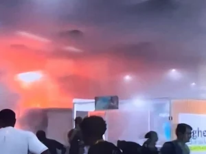 Incêndio atinge pavilhão dos países na COP30 na tarde desta quinta-feira (20)