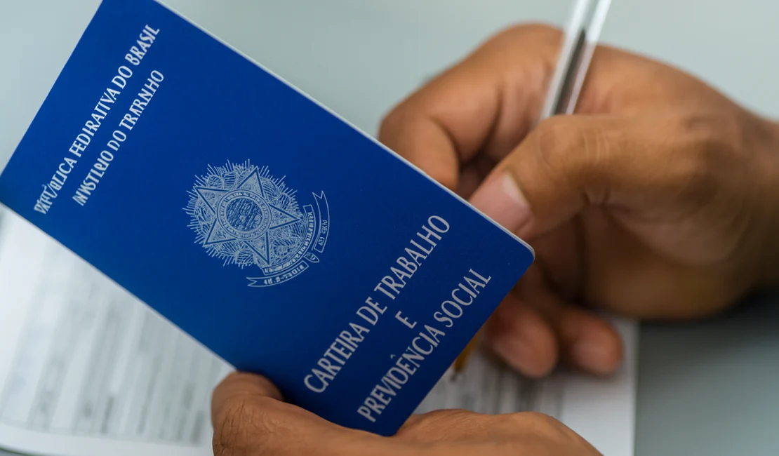 Alagoas registra queda no desemprego, mas taxa segue acima da média nacional