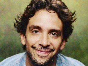 Ator de Blue Bloods sai de coma, após perder a perna por covid-19