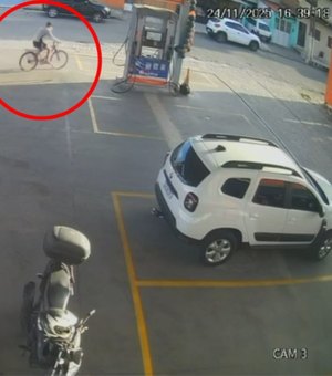 [Vídeo] Polícia busca identificar autores de homicídio em barbearia de Maceió