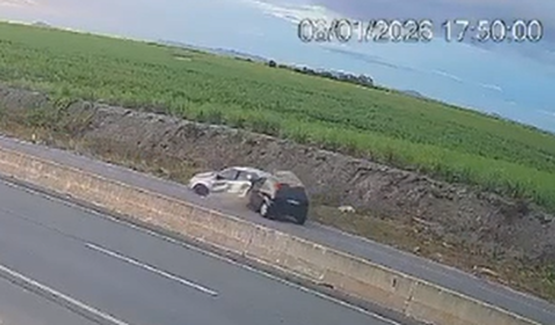 Câmeras registram momento exato de colisão que matou homem na AL-220, em Campo Alegre
