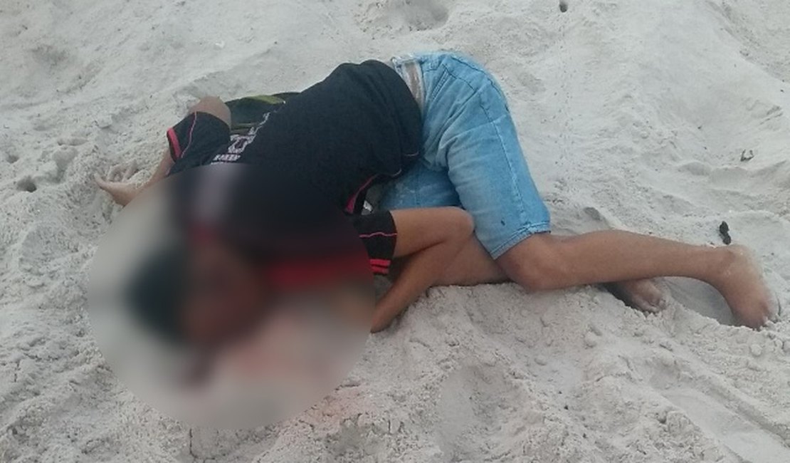 Corpo de homem é encontrado na Praia do Francês, em Marechal Deodoro