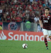 Rodrigo Caio treina no campo e pode reforçar o Flamengo em decisões