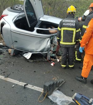Colisão com veículo do SOS Caatinga deixa três mortos em São José da Tapera