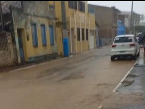 Chuvas causam inundações de ruas na Rota Ecológica dos Milagres