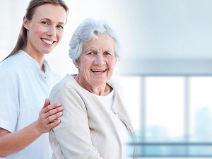 Saúde da mulher na menopausa: veja cuidados e assistência em Maceió