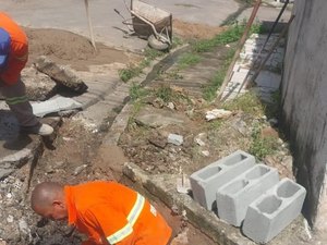 Trecho de galeria danificada no Clima Bom é recuperada
