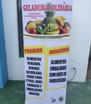 Geladeira Solidária começa a funcionar em Maceió