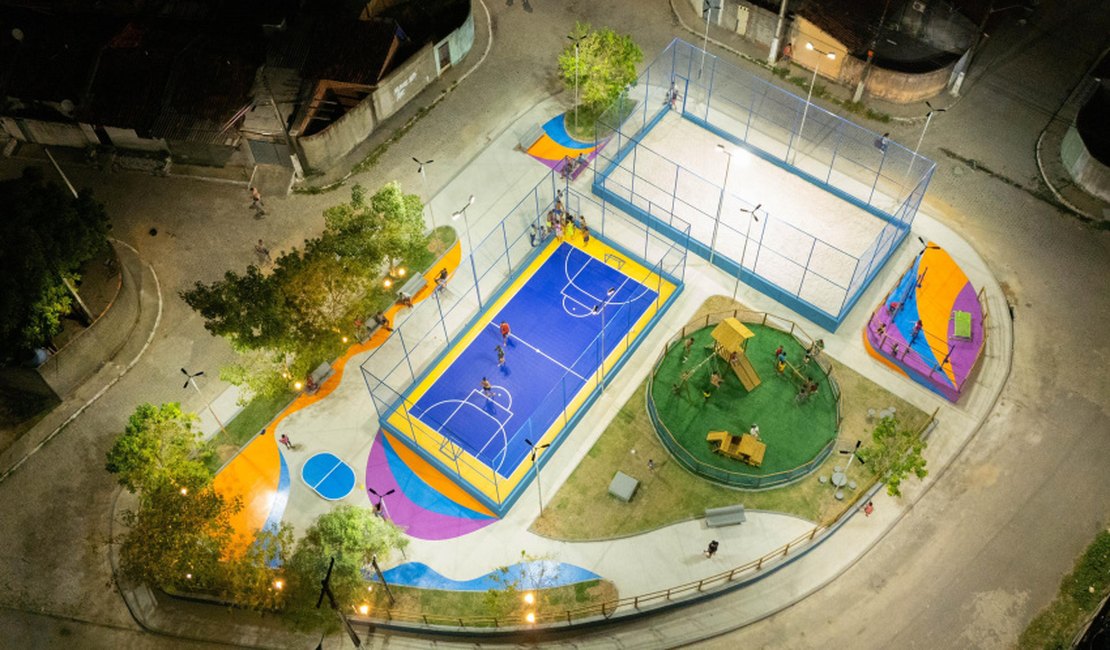 Prefeitura entrega novas praças em Cruz das Almas e no Conjunto Cidade Sorriso