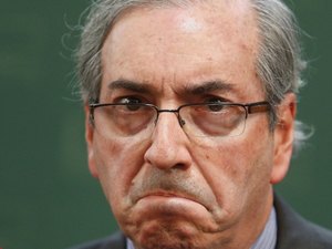 Ministro concede habeas corpus a Cunha, mas ele permanecerá preso