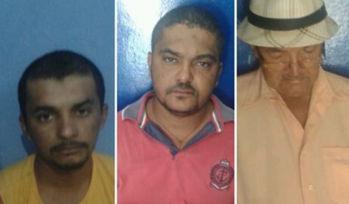 Pai e filhos são presos com várias armas