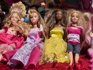 Mulher furta mais de R$ 4 mil em bonecas em loja dentro de shopping em Arapiraca