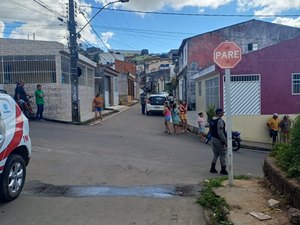 Colisão entre motocicletas deixa dois feridos em cruzamento de Água Branca