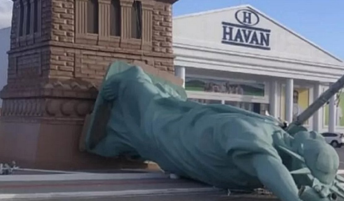 Internet resgata vídeo de Daciolo prevendo queda de estátua da Havan
