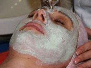 Câmara aprova regulamentação da profissão de esteticista