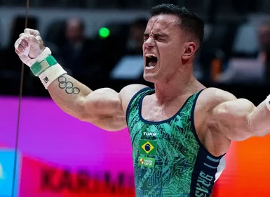 Brasil avança a duas finais masculinas no Mundial de Ginástica Artística