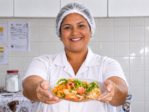 Arapiraca lança EducaChef para valorizar cozinheiras da Rede Municipal