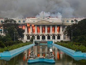 Esposa de ex-primeiro-ministro do Nepal morre em protesto