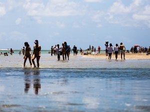 Turismo aquece economia alagoana durante feriado com grande ocupação hoteleira