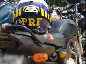 Homem é preso ao trafegar em moto adulterada em rodovia federal no Sertão