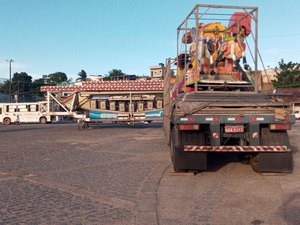 Brinquedos do Parque de Diversões já começaram a chegar para a Festa da Padroeira de Arapiraca